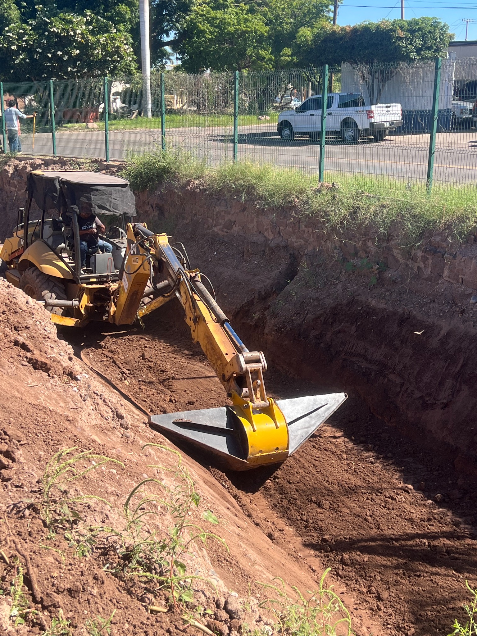 Excavación especial con cucharón de perfilación
