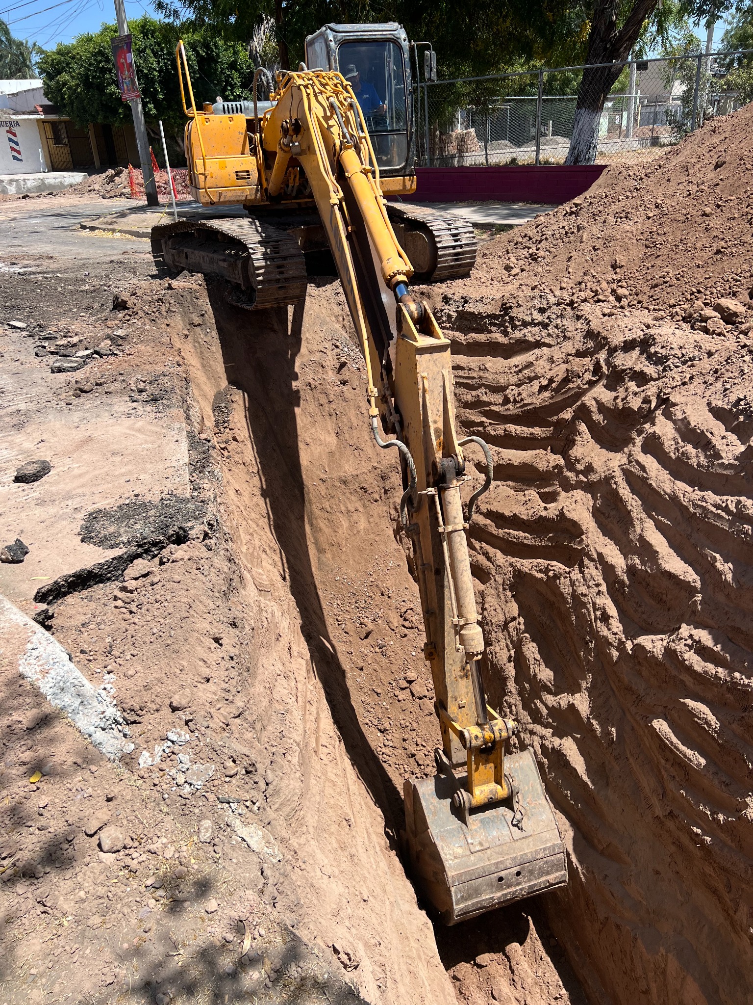Excavación especial con excavadora de brazo extendido