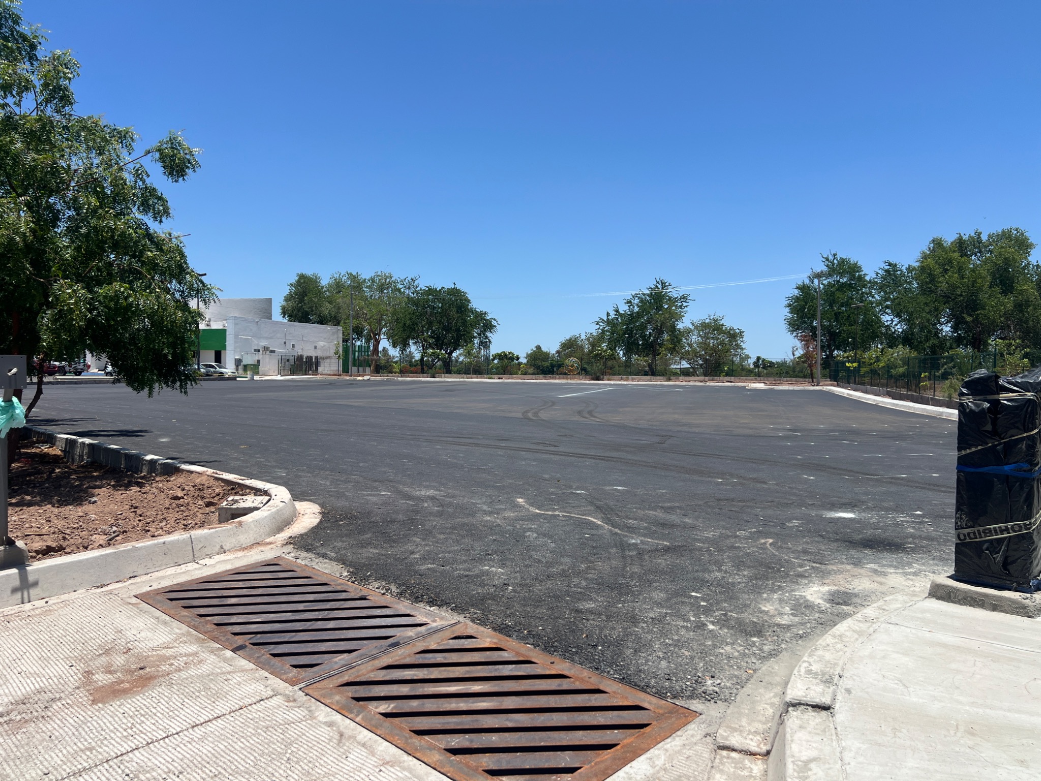 Obra de alcantarillado y captación pluvial